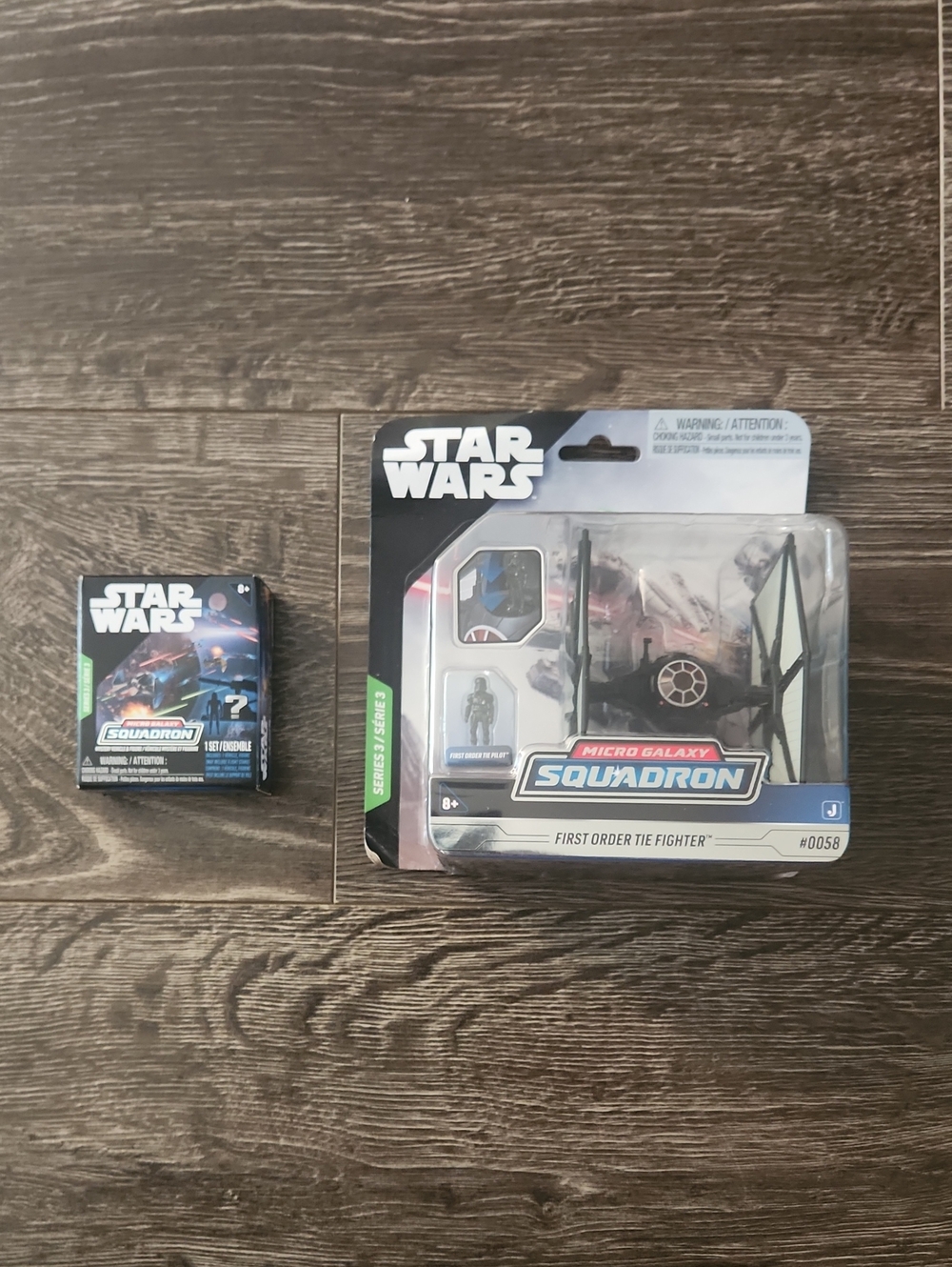 Star Wars Micro Galaxy Squadron First Order TIE Fighter & 1 Mini Mystery Vehicle